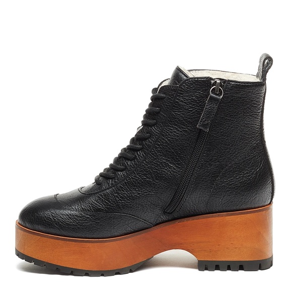 Kelsi Dagger Wise Platform Bootie~Worn once Runs big